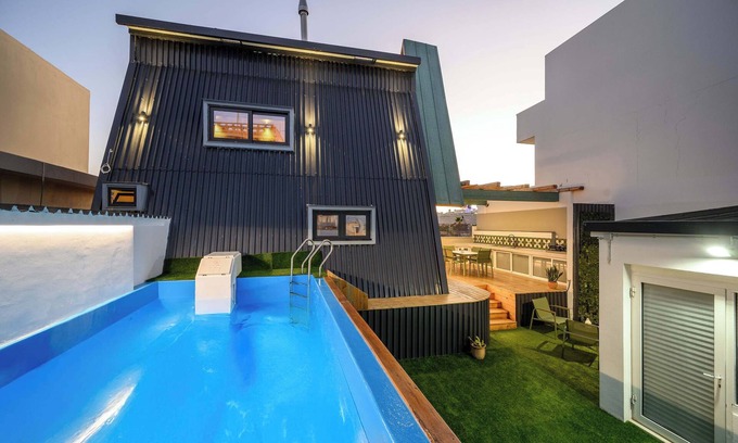 Nea Alikarnassos Maison | A-Home Villa, Private Pool & Relaxing HotTub Oasis