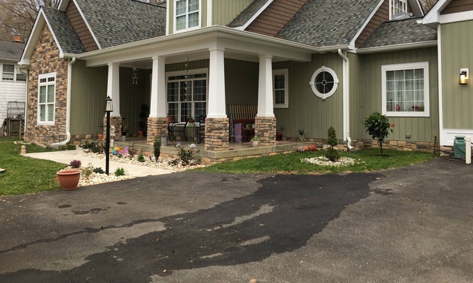 Montclair Maison | A hop and skip to DC.