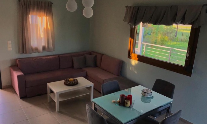 Ormos Panagias Maison | A House by the Sea