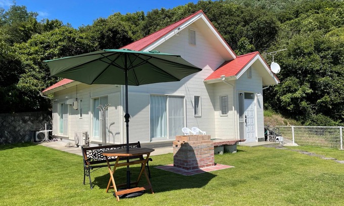 Kose Maison | A house surrounded by mountains and overlooking th / Shozu-gun Kagawa