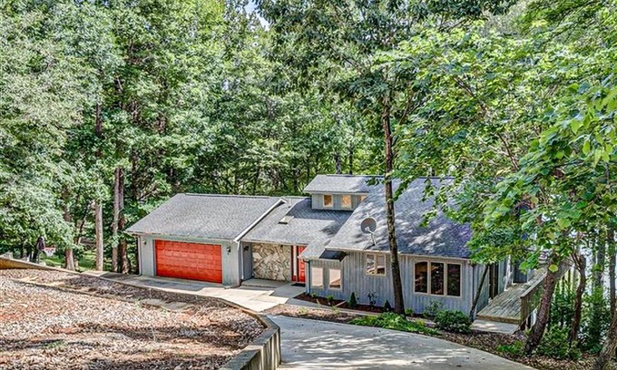 Moneta Maison | A Kerr Home
