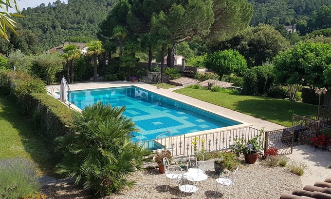 Anduze Cottage | A l'ombre du chêne : piscine et spa (Gîtes Eden en Cévennes) à Anduze