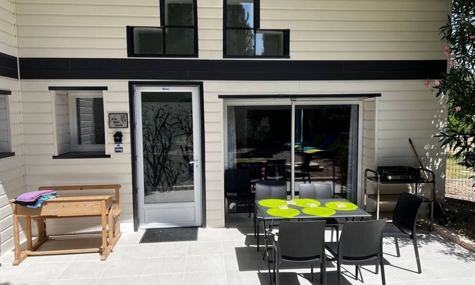 Saint-Germain-dEsteuil Maison | A LA BELLE ETOILE MAISON CLIMATISEE