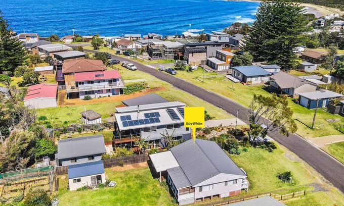 Manyana Maison | A Little Ocean Breeze