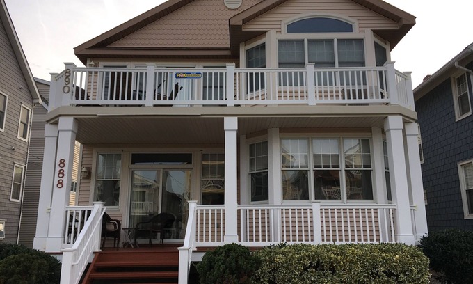 North End Maison | Bloc de plage!* Deux minutes à pied de la plage et brdwlk * 12 personnes * 888 4ème * De nombreux services