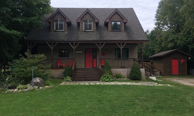 Hope Bay Maison | A lovely escape in Hope Bay, Bruce Peninsula