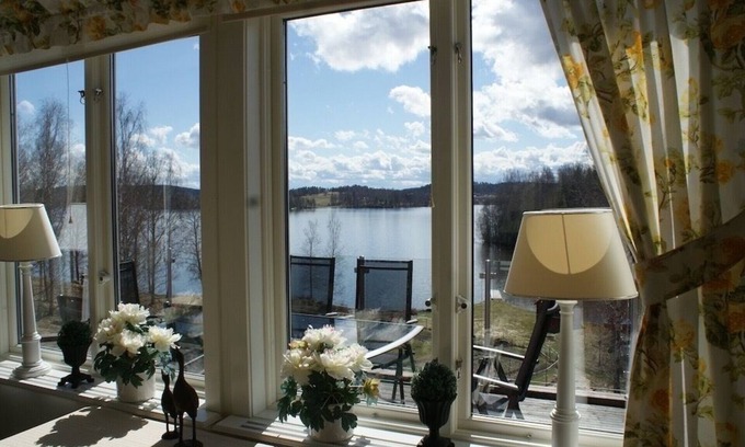 Atvidaberg Municipality Cabine | A lovely cottage on Lake Vindommen - it has everything to make your holiday fun!