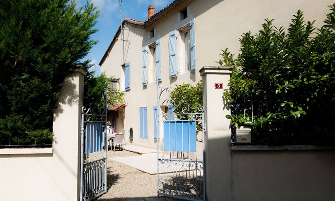 Gueyze Maison | Une charmante maison de village au coeur de la Gascogne préservée.