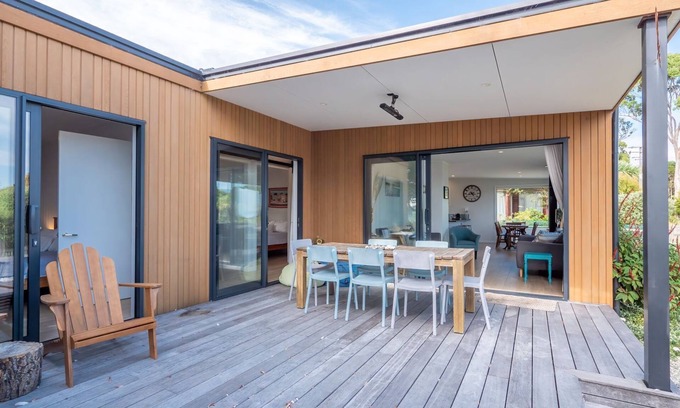 Pohara Maison | Beach Break in Pohara