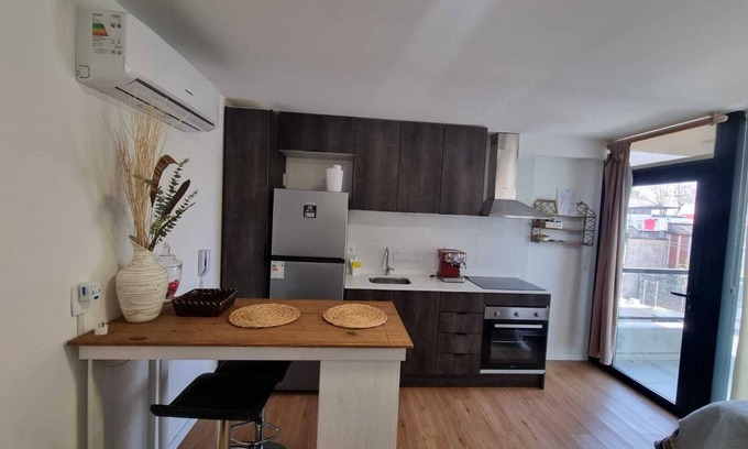 Pocitos Appartement | A modern loft with a smart key system, located close to a Mall and beaches.