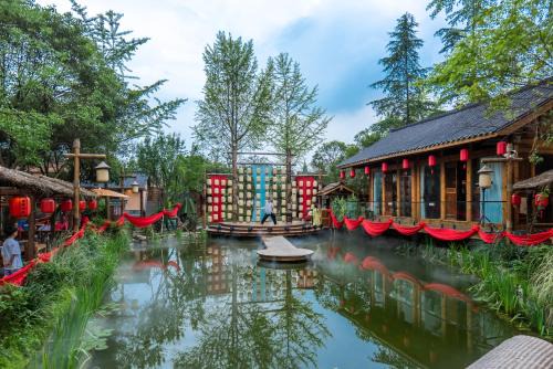 Dujiangyan Hôtel | A Mountain Home别有洞天-山居民宿