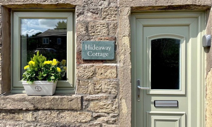 Barnoldswick Cottage | Hideaway Cottage