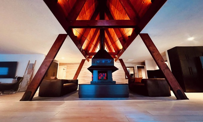 Croft Maison | A newly renovated mountain lodge with a vintage 70's vibe.