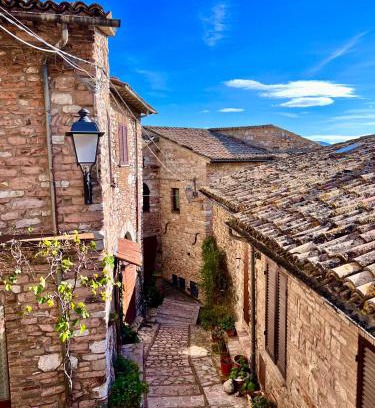 Spello Maison | A Passo Lento nel Castello di Collepino - Spello
