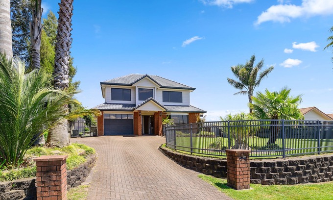 Owhata Maison | A Peaceful Paradise for Families and Large groups. Safe and Secure area