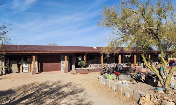 Tucson Maison | A peaceful property nestled at the base of the beautiful Tucson Mountains