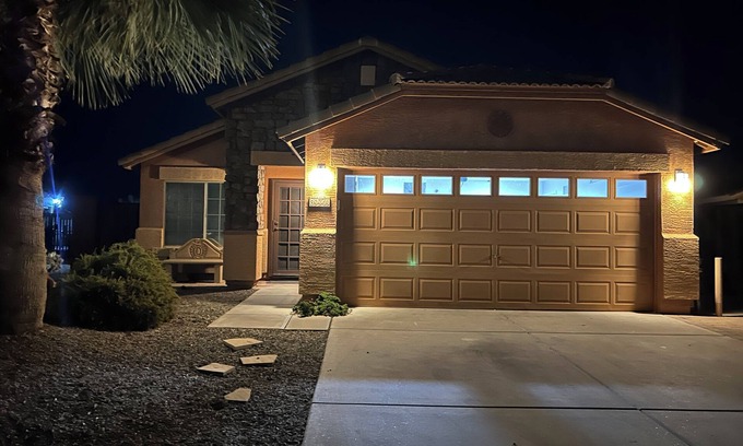 Pecan Creek Maison | A perfect 3-bedroom house with WiFi, AC in delightful Queen Creek