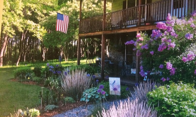Hartwick Appartement | Une retraite paisible dans les bois