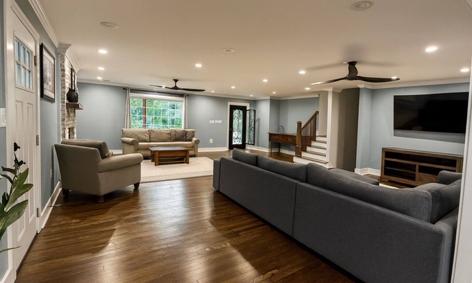 Ellendale Maison | A perfectly well balanced blend of City Amenities and Quiet Retreat