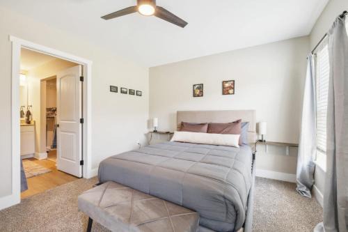 Acme Maison | A pet friendly cozy condo in Traverse City