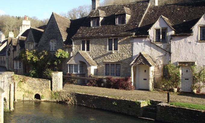 Castle Combe Cottage | Un 15ème siècle de trois étages maison en pierre pittoresque entièrement équipée et meublée