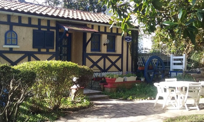 La Jarne Cottage | UNE JOLIE MAISON FRANÇAISE DÉTACHÉE DANS UN JOLI JARDIN-10mn pour les Plages ou La Rochelle