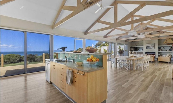 Yanakie Maison | A Promontory View