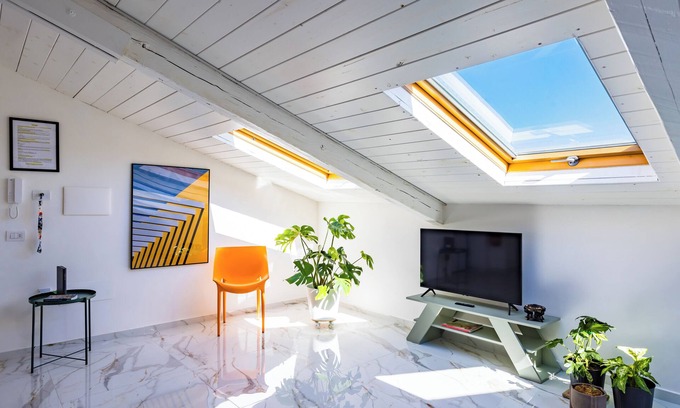 Naples City Centre Appartement | A Quiet Space - design sloping roof apartment near Central Station
