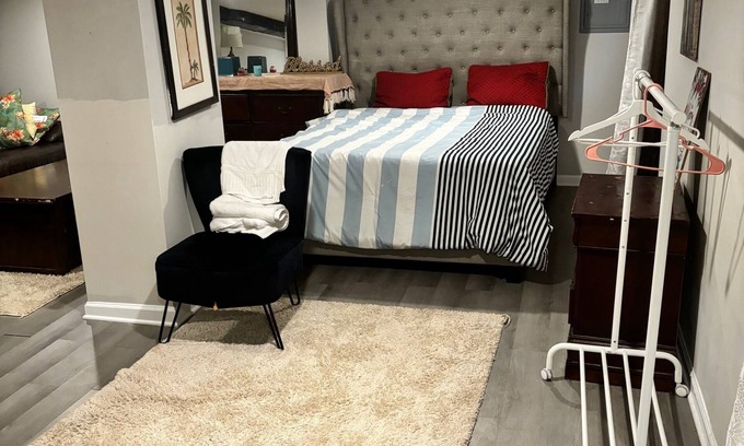 Union Maison | A quite neighborhood with a Park for you and your pet to relax. Free car Park.