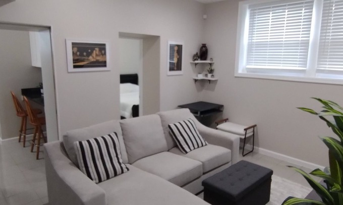 16th Street Heights Maison | A Rare DC Find. Cozy 1BR 1BA in NW Washington DC, with free street parking.