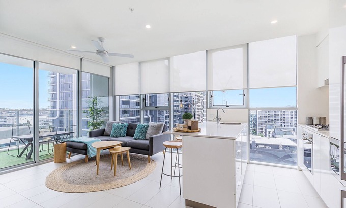 Newstead Appartement | A Rewarding Escape! ~ 2Bed/2Bath/1Car/Balcony/View