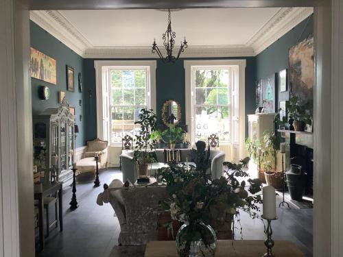 New Town Maison | A Room in the City - West