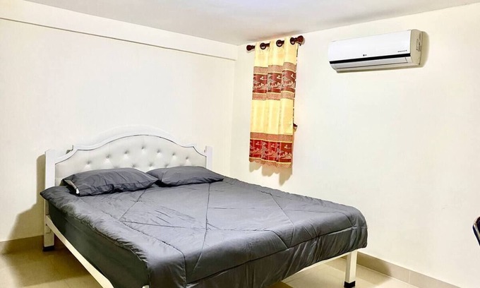 Ruessei Kaev Maison | A spacious King bedroom with Air Condition