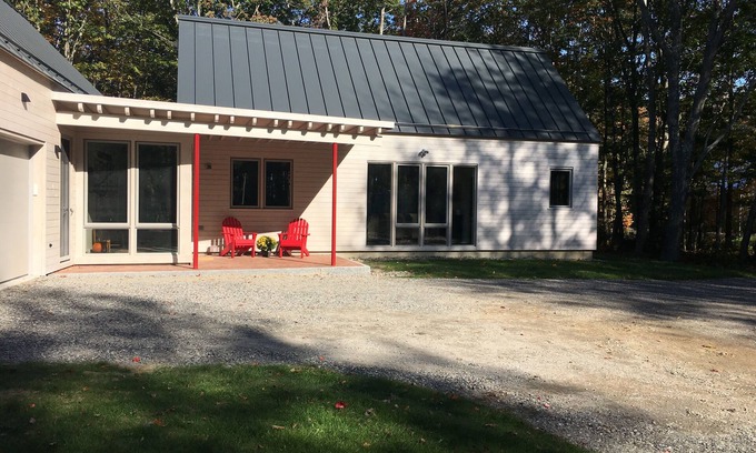 Biddeford Appartement | Un costume de deuxième étage en face de UNE, Biddeford Pool, sud du Maine beac