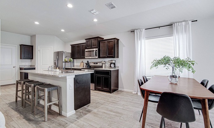 Fort Worth Maison | A Serene Oasis Awaits!