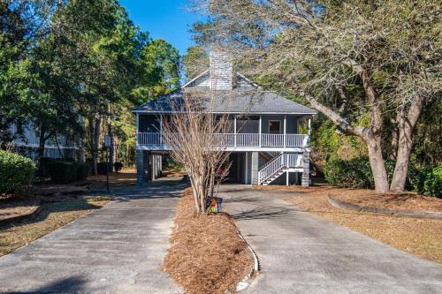 North Litchfield Beach Maison | A Some Place Special Minutes to Beach Sleeps 10