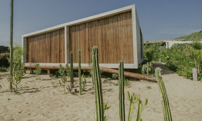 Puerto Escondido Maison | Une atmosphère sophistiquée sur une plage vierge.