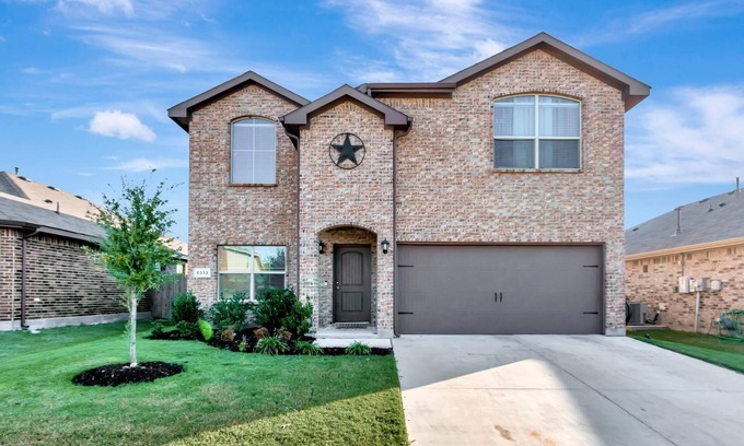Fort Worth Maison | A Spacious And Fully Stocked House