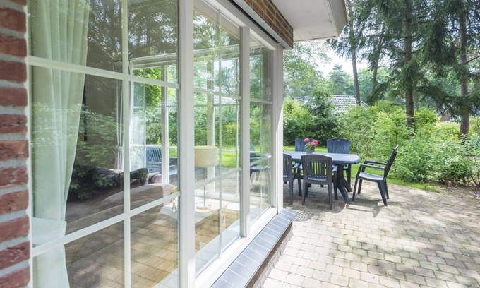 Beekbergen-Zuid Maison | A spacious and pleasant house in the woods of Beekbergen. Free WiFi.