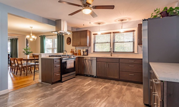 Nashua Maison | A spacious modern elegant 3 bedroom Ranch, Whole House located in South Nashua.
