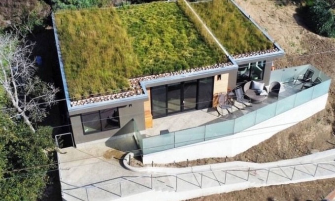 Point Richmond Maison | A spectacular home with a three bridge view out the Golden Gate.