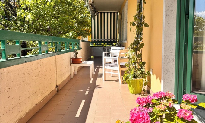 Marina di Massa Appartement | A STONE'S THROW FROM THE SEA
