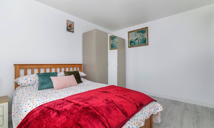 Redbridge Appartement | A Stunning Flat in London, Gants Hill, Ilford