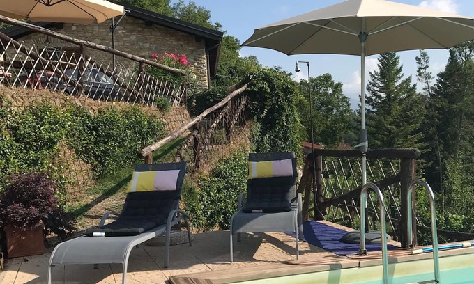Bigliolo Villa | Une magnifique villa toscane avec piscine privée située dans son propre vignoble,