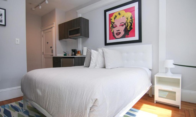 Griggs Park Appartement | A Stylish Stay w/a Queen Bed, Heated Floors. #29