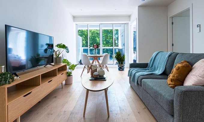 North Melbourne Appartement | A Stylish Urban Oasis near CBD and Melbourne Zoo