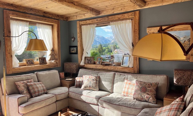 Cortina d'Ampezzo Appartement | A suite in Cortina