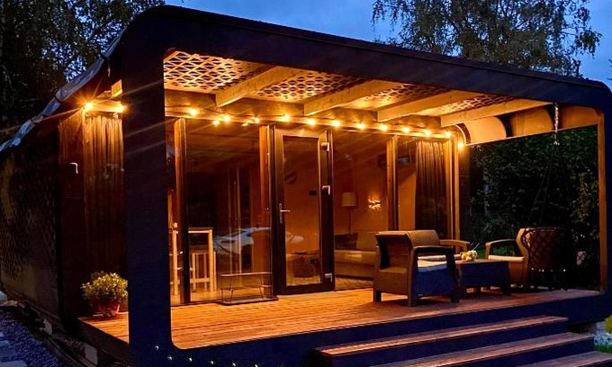 Pringi Maison | A tiny house with a garden and a hot tube