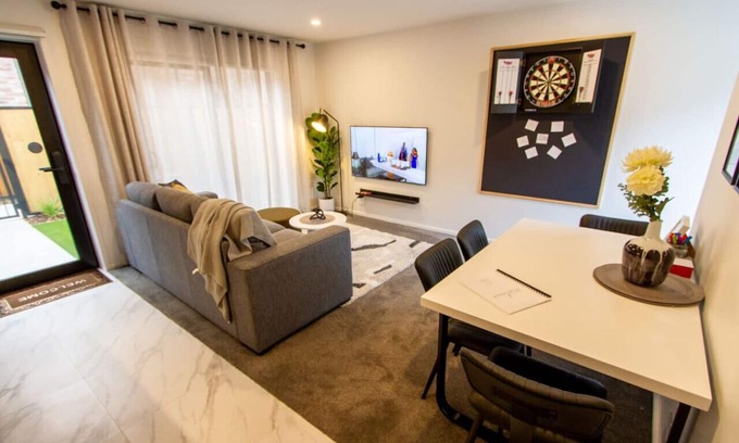 Christchurch City Centre Maison | A Touch of Luxury in CHCH CBD