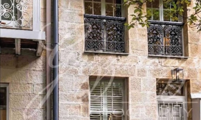 Darlinghurst Maison | A Touch of Soho: Luxurious Historic Residence